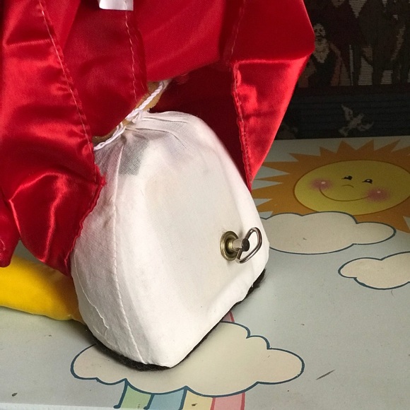 ❤️Rare 80’s Victorian Porcelain Moving Musical Clown - Picture 7 of 8